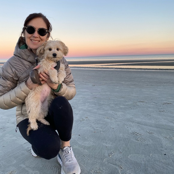 Meet your Posher, Aurela - Picture 1 of 1